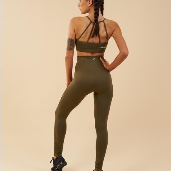 (SOLD) Gymshark Energy seamless sports bra - Picture 3 of 4